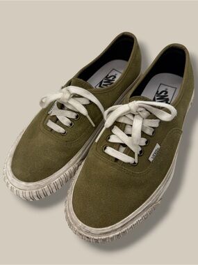 Vans Anaheim Factory Authentic 44 Lug DX – Olive Green Suede